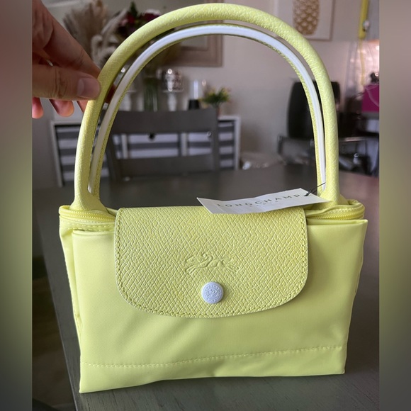 Longchamp Medium Top Handle - Picture 2 of 16